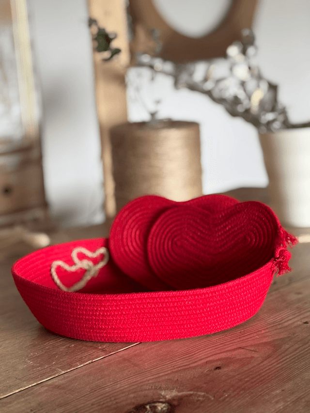 Panier décoratif "Coeur" et ses dessous de tasse 